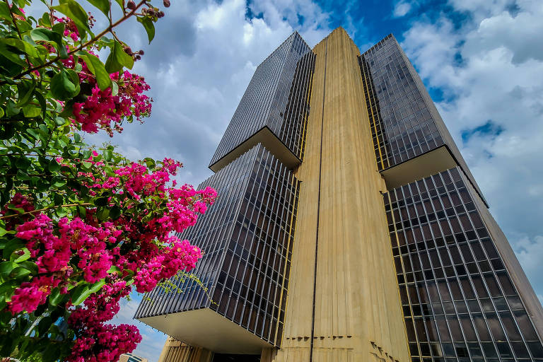 Imagem descritiva Economia ainda mostra sinais de força, apesar dos juros altos