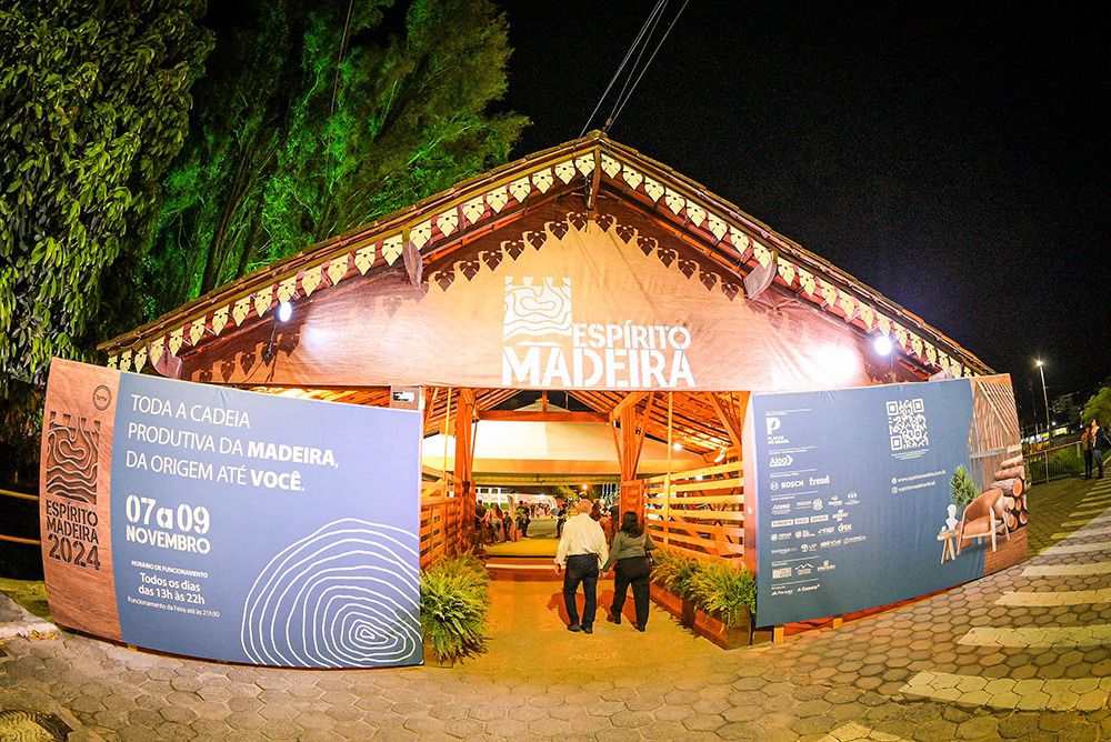 Imagem descritiva Espírito Madeira Promete R$ 40 Milhões em Negócios em Venda Nova do Imigrante