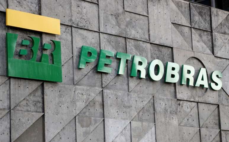 Imagem descritiva Transpetro acerta com Petrobras mais 4 embarcações para o próximo plano de negócios