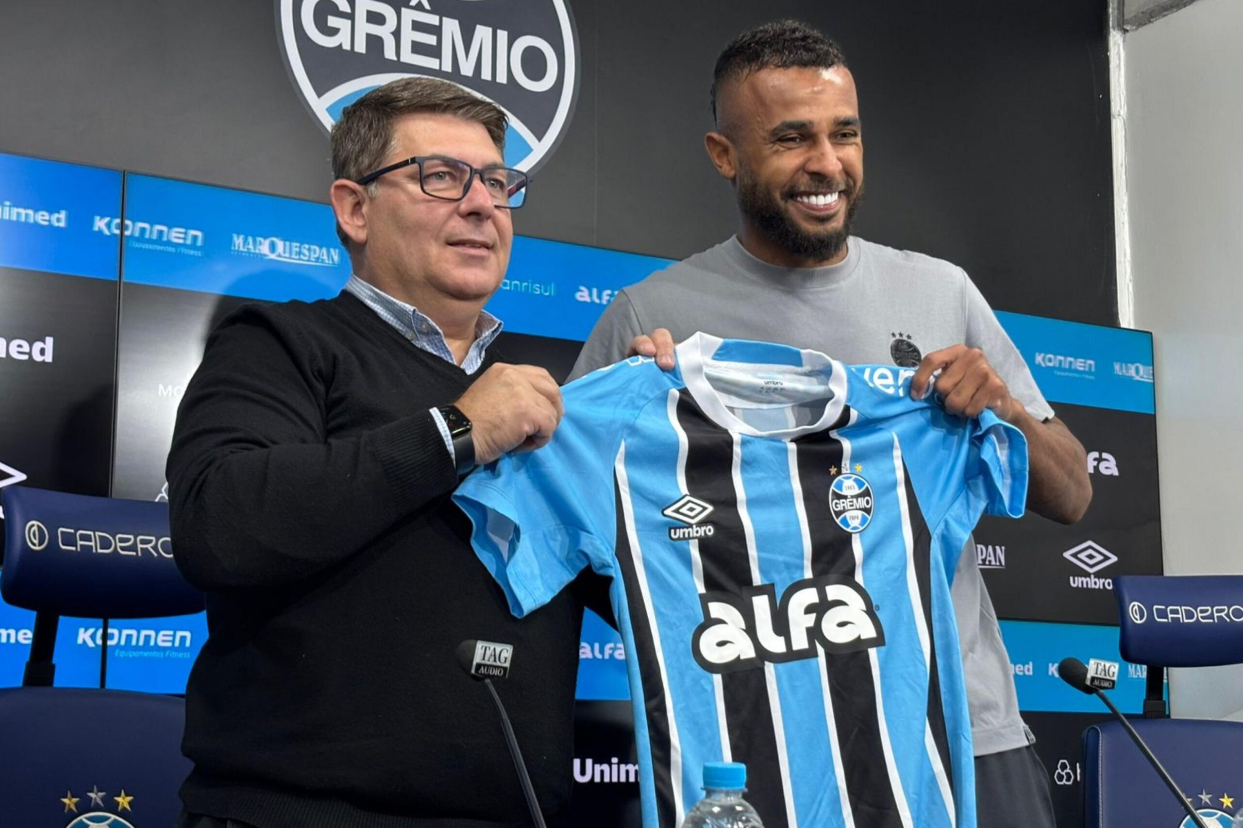 Imagem descritiva Chegadas e saídas: os negócios do Grêmio à espera da janela de transferências