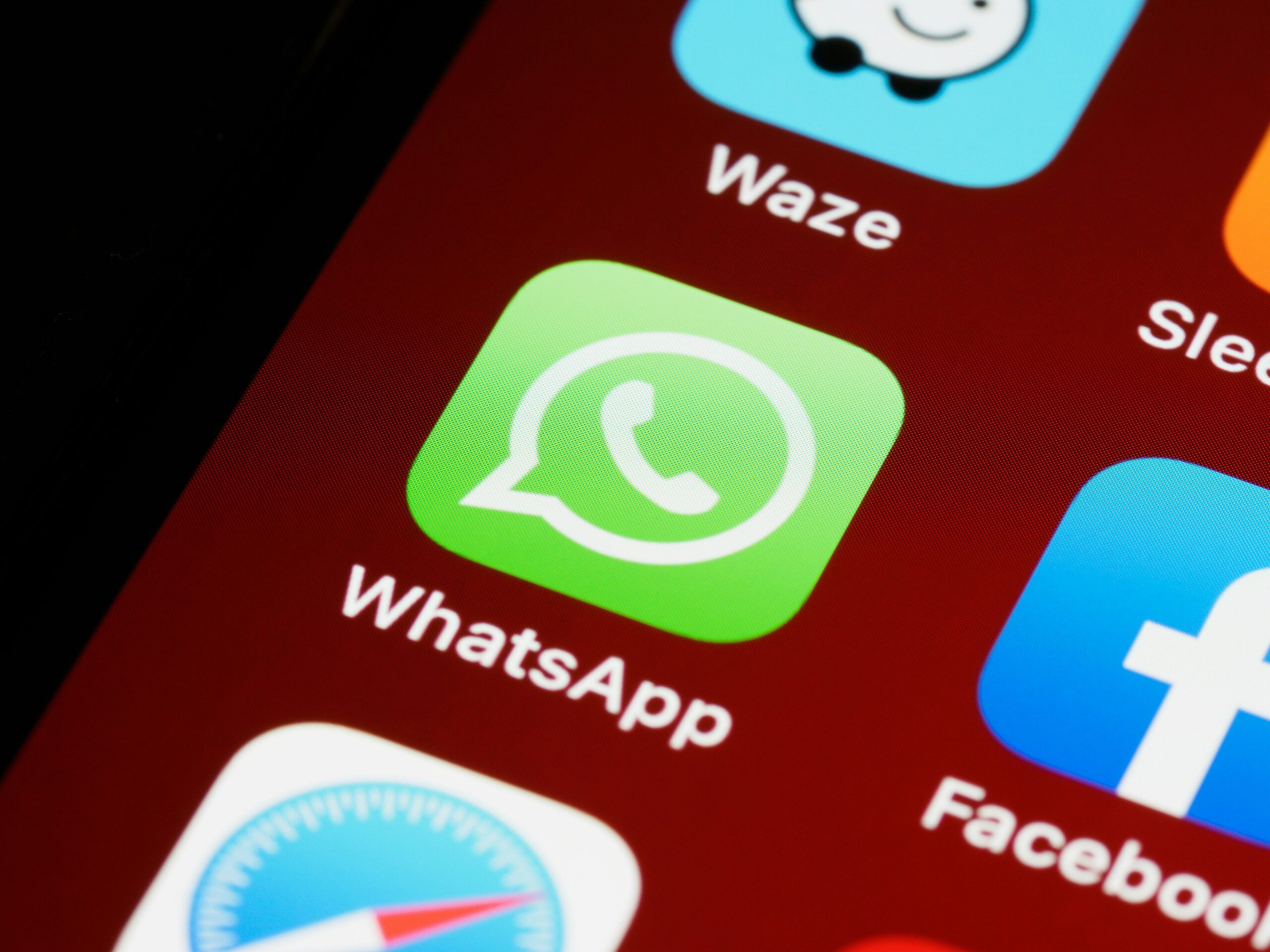 Imagem descritiva WhatsApp apresenta novos recursos para negócios; saiba mais